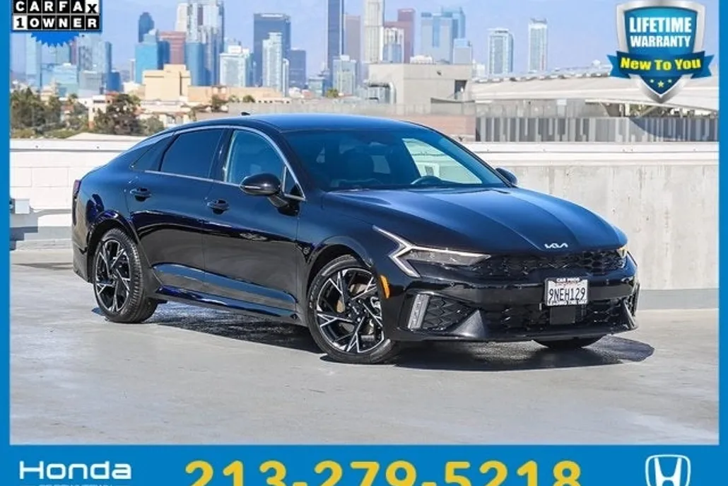 2025 Kia K5 GT-Line photo 1
