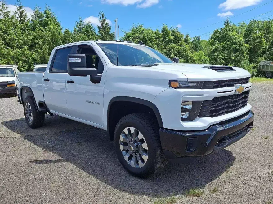 2024 Chevrolet Silverado 2500HD Custom photo 1