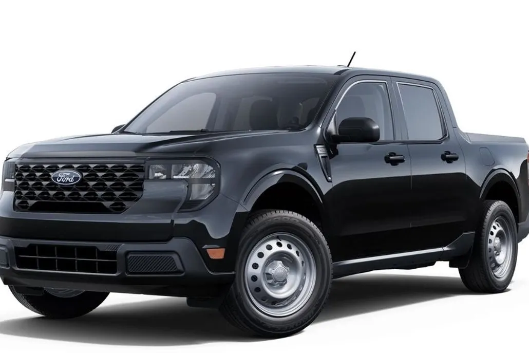 2025 Ford Maverick XL photo 1