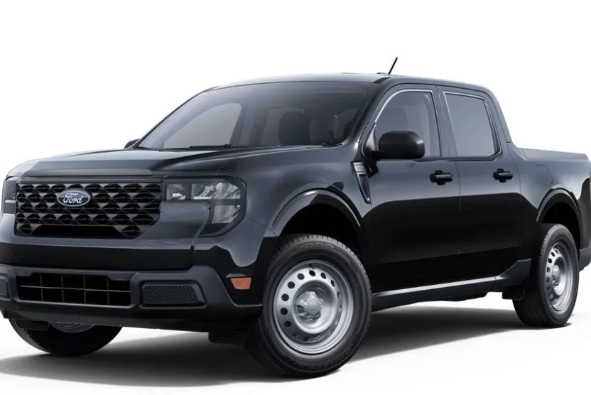 2025 Ford Maverick XL photo 1