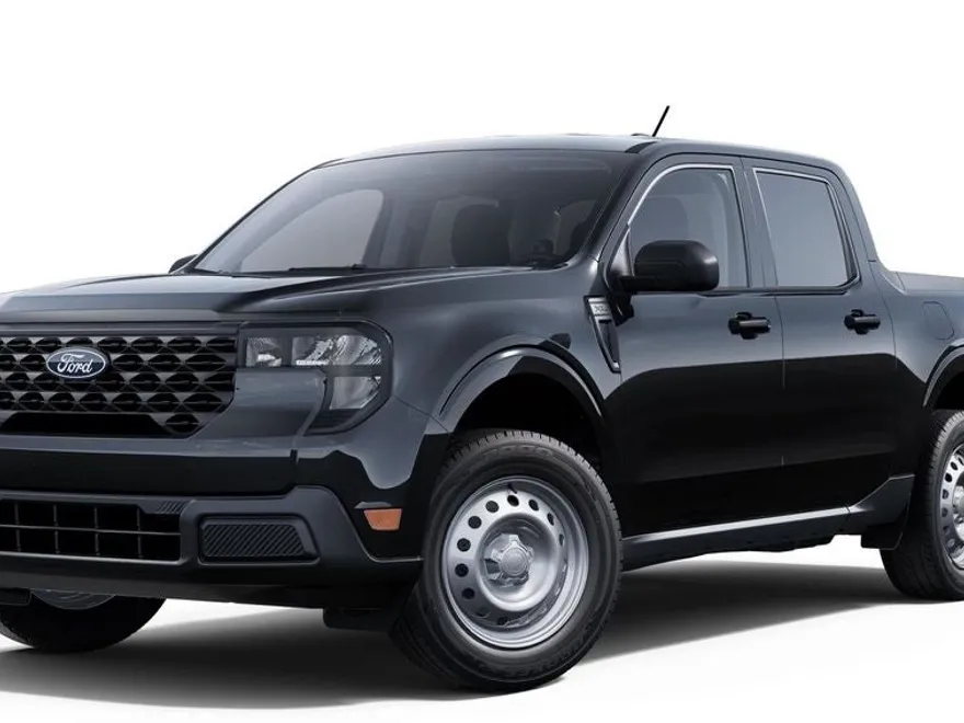 2025 Ford Maverick XL photo 1