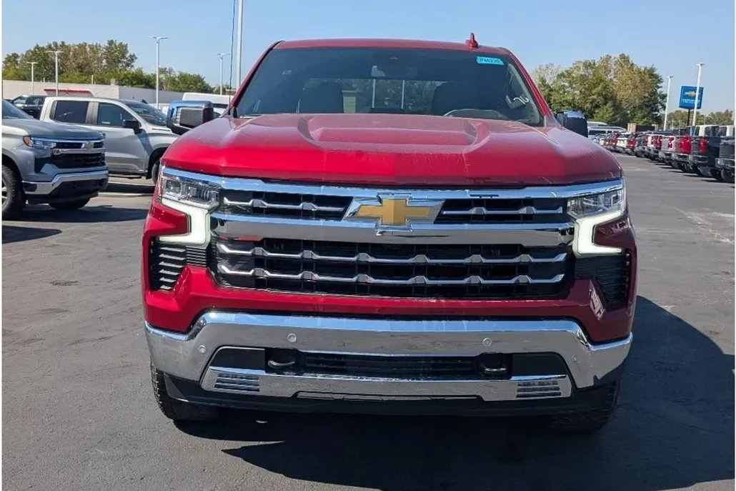 2026 Chevrolet Silverado 1500 LTZ photo 1