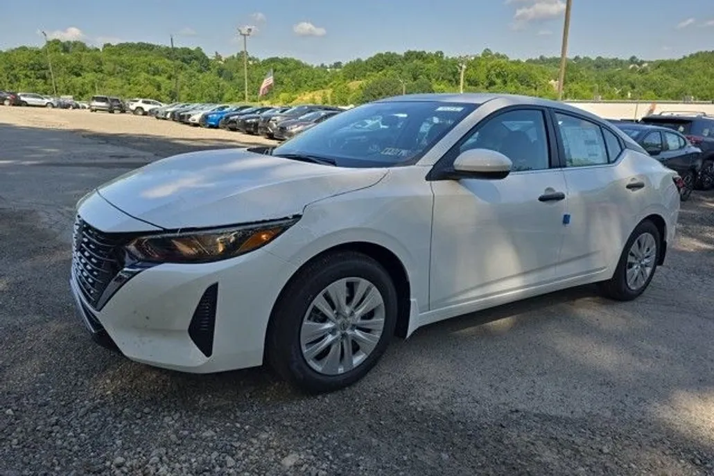 2025 Nissan Sentra S photo 1