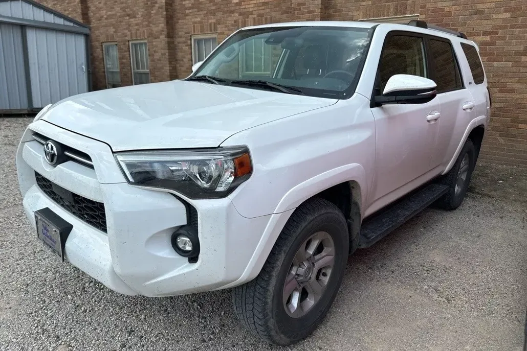 2022 Toyota 4Runner SR5 Premium photo 1