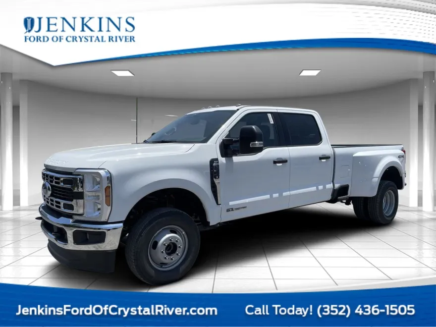 2025 Ford F-350 photo 1