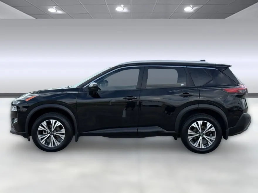 2022 Nissan Rogue SV photo 1