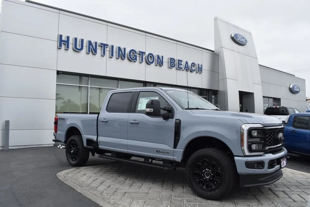 2025 Ford F-250 photo 1