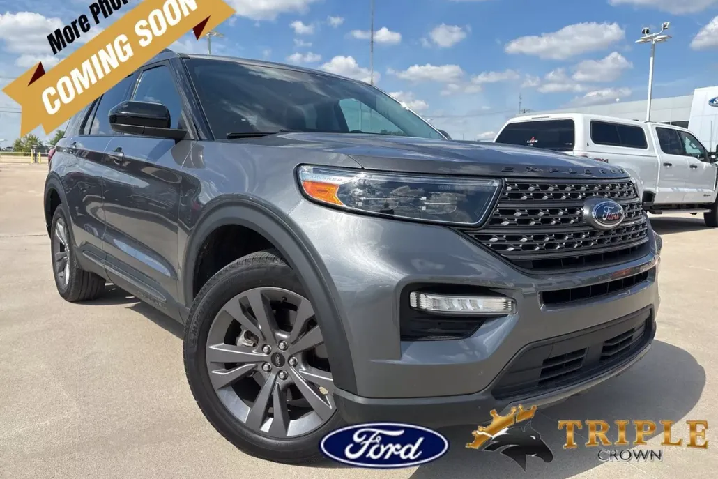 2022 Ford Explorer XLT photo 1