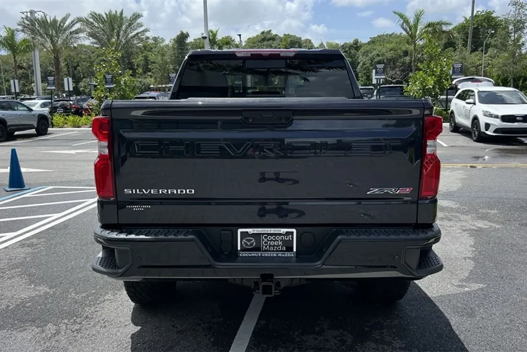 2024 Chevrolet Silverado 1500 ZR2 photo 1