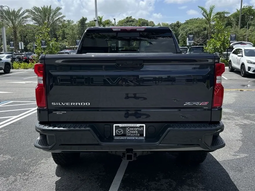 2024 Chevrolet Silverado 1500 ZR2 photo 1