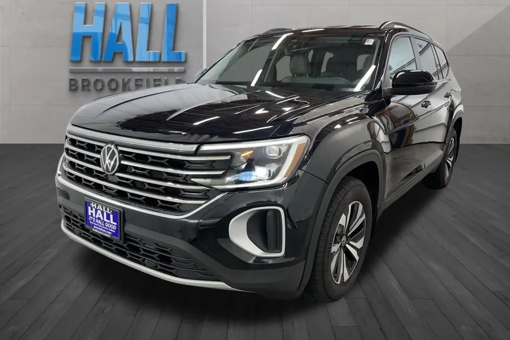 2024 Volkswagen Atlas SE photo 1