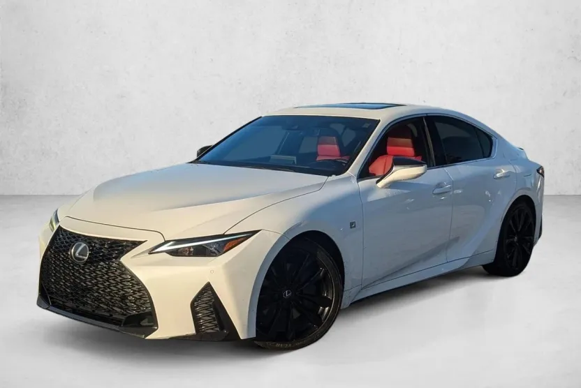 2022 Lexus IS 350 F SPORT photo 1