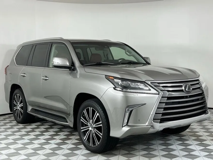 2021 Lexus LX 570 Three-Row photo 1