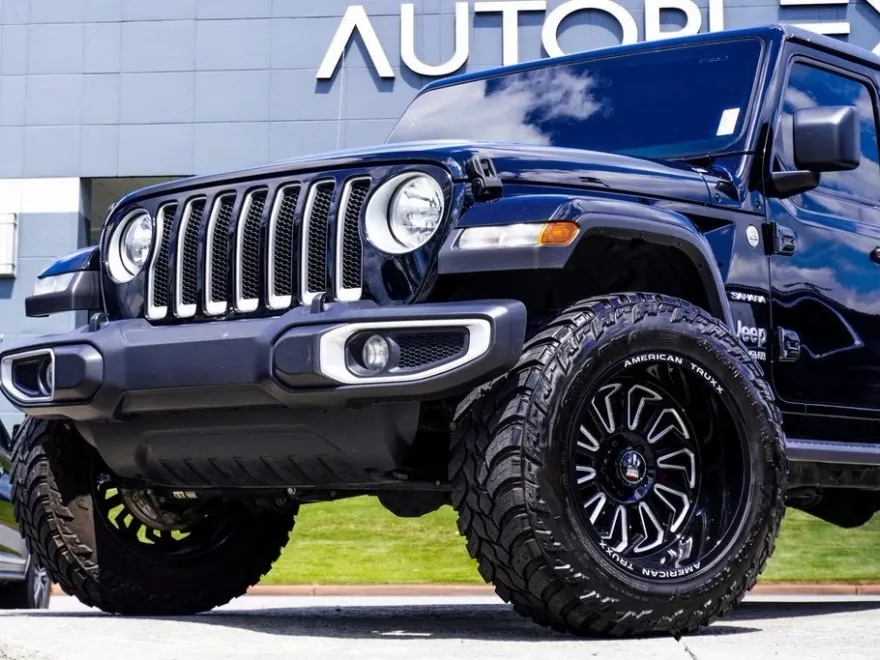 2021 Jeep Wrangler Unlimited Sahara photo 1