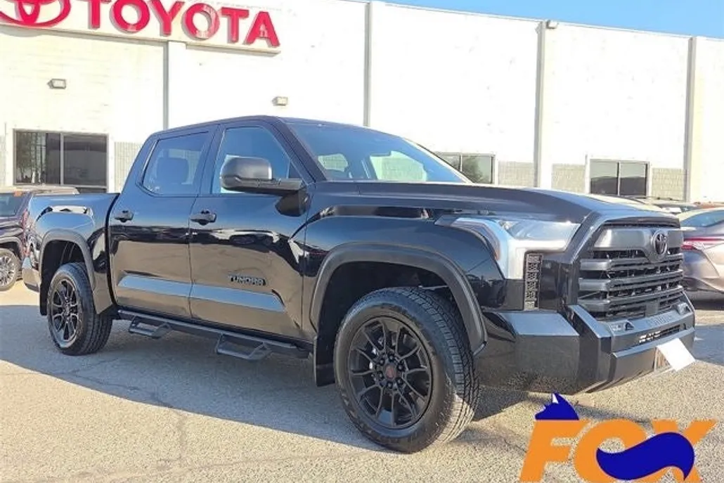 2025 Toyota Tundra SR5 photo 1