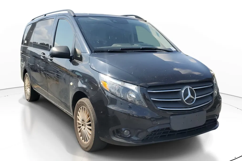 2022 Mercedes Benz Metris Van Passenger photo 1