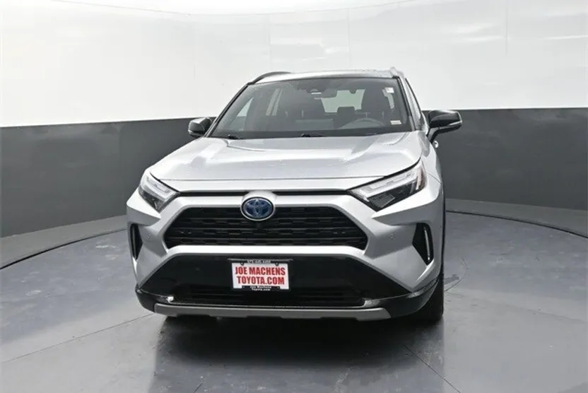 2022 Toyota RAV4 Hybrid XSE photo 1