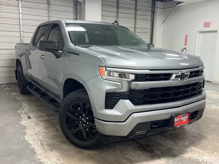 2024 Chevrolet Silverado 1500 RST photo 1