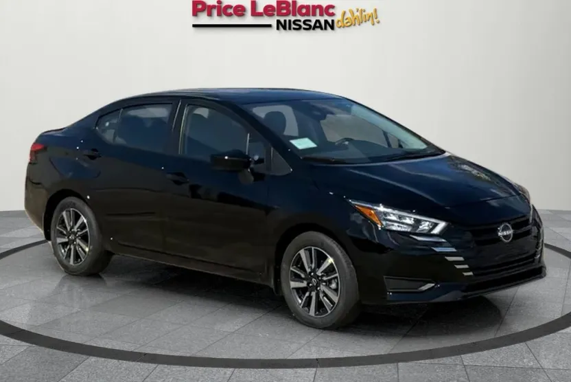 2025 Nissan Versa 1.6 SV photo 1
