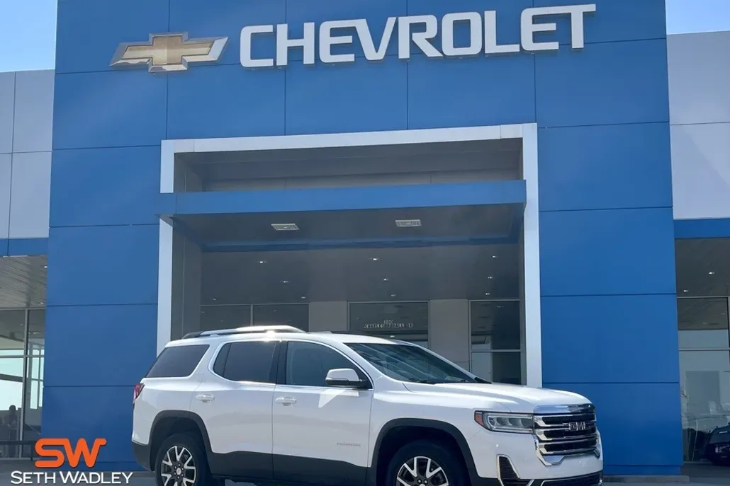 2023 Gmc Acadia SLE photo 1