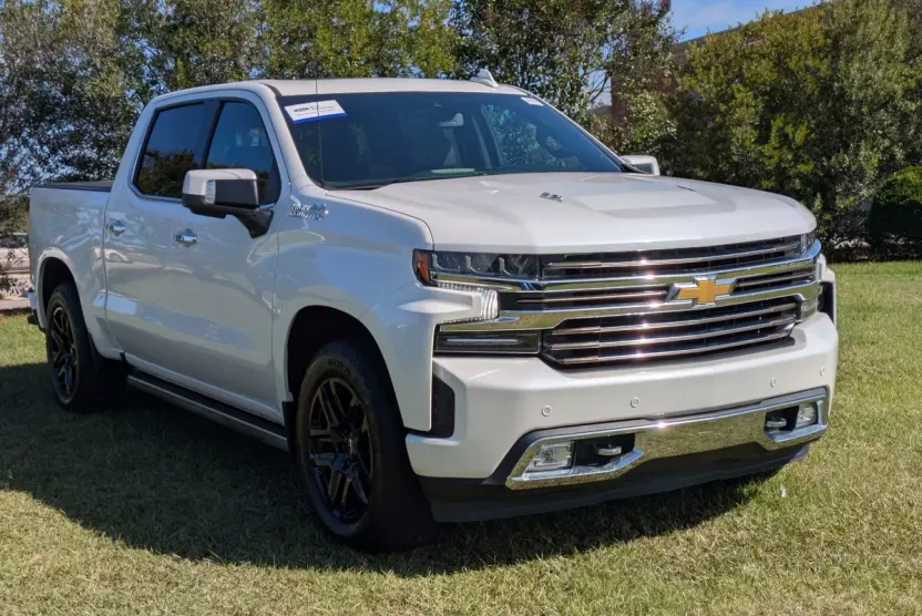 2021 Chevrolet Silverado 1500 High Country photo 1
