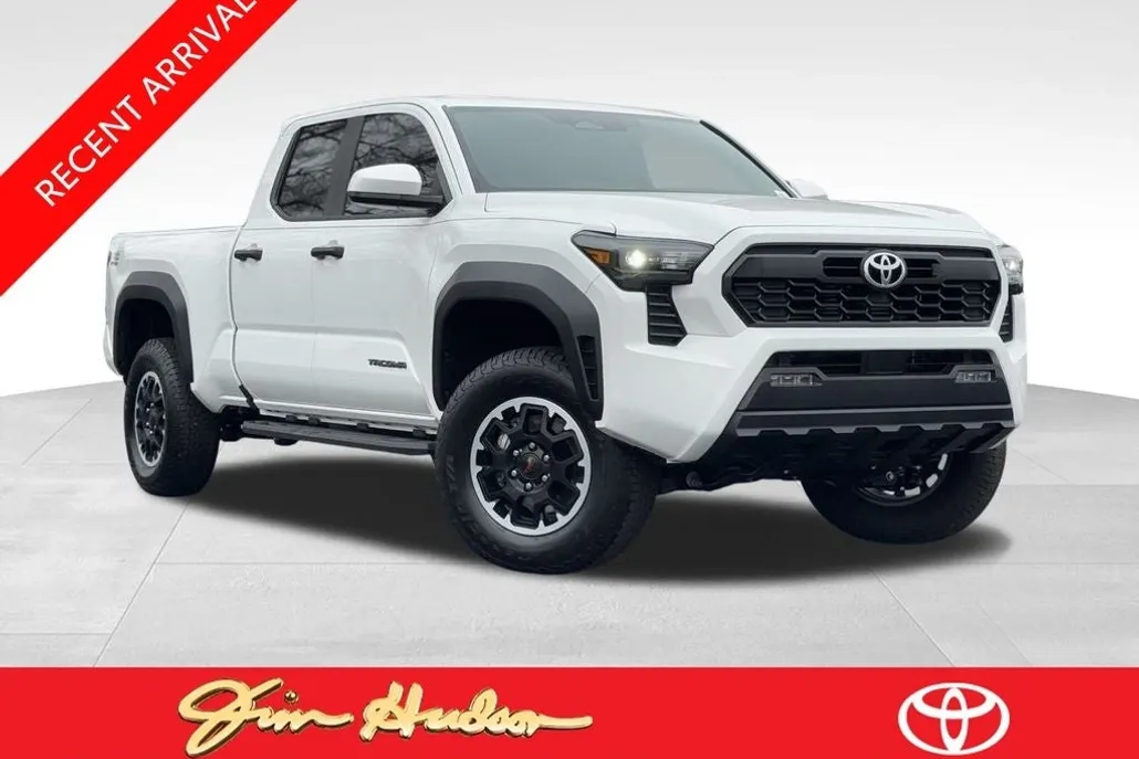 2024 Toyota Tacoma TRD Sport photo 1