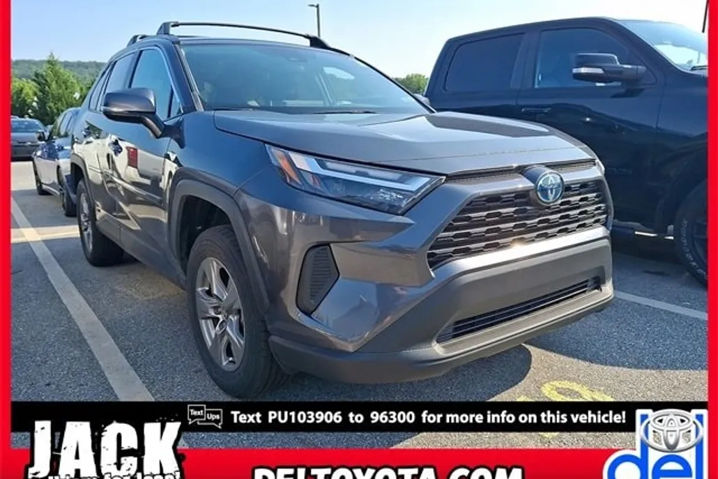 2023 Toyota RAV4 Hybrid XLE photo 1