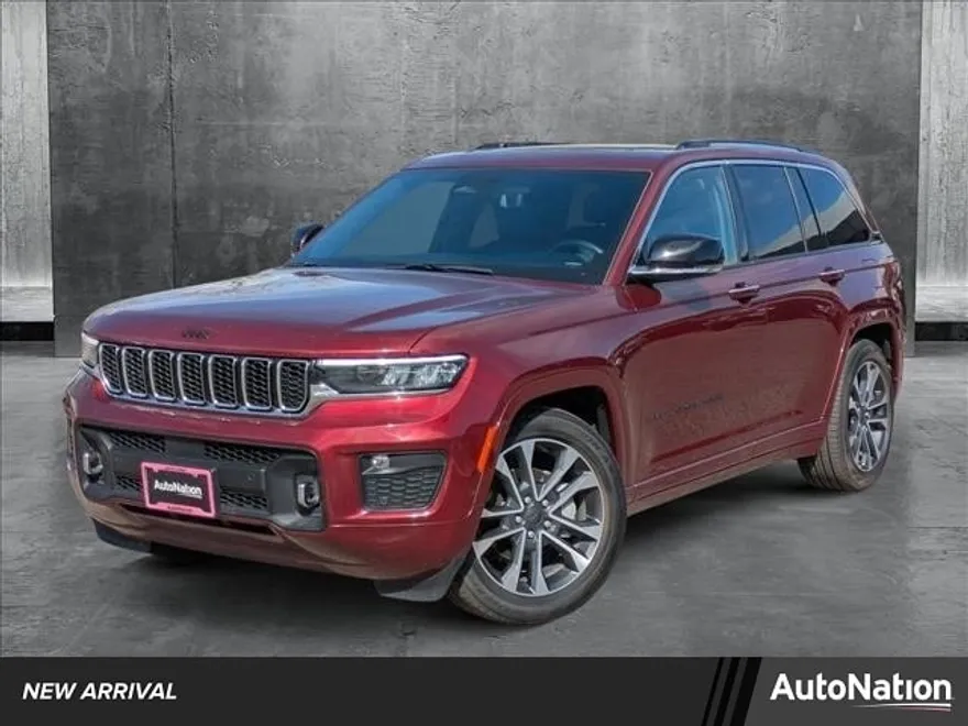 2022 Jeep Grand Cherokee Overland photo 1