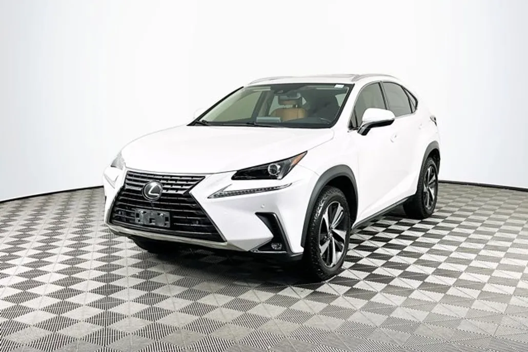 2021 Lexus NX 300 photo 1