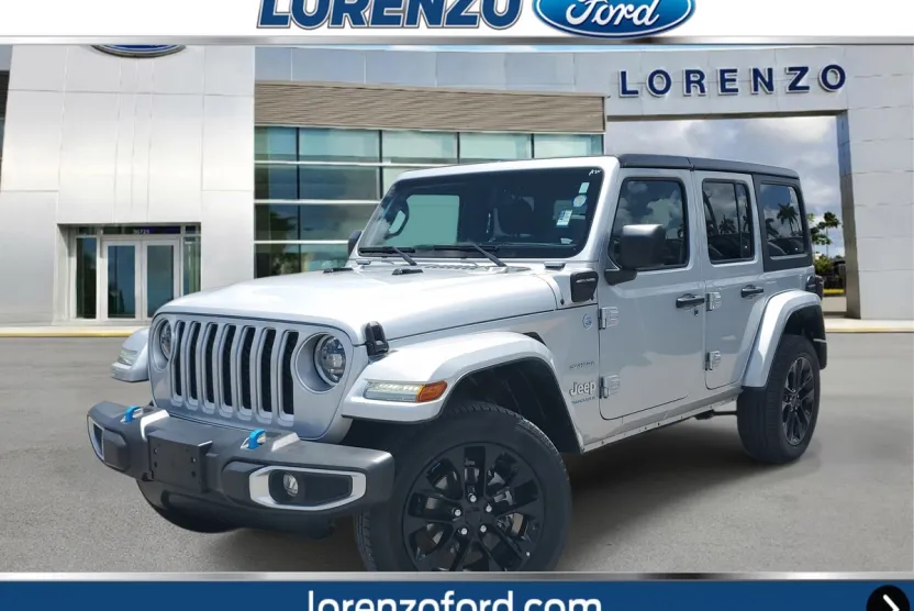 2023 Jeep Wrangler 4xe Sahara photo 1