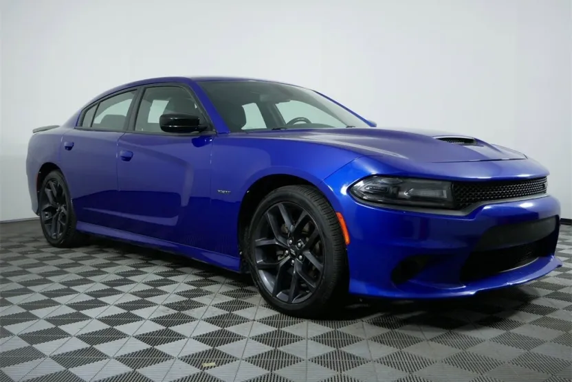 2019 Dodge Charger R/T photo 1