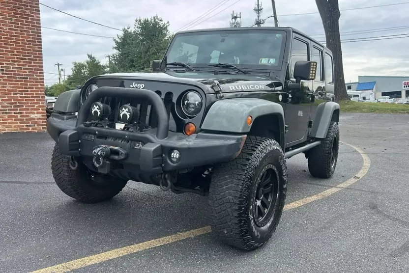 2011 Jeep Wrangler Unlimited Rubicon Sport photo 1