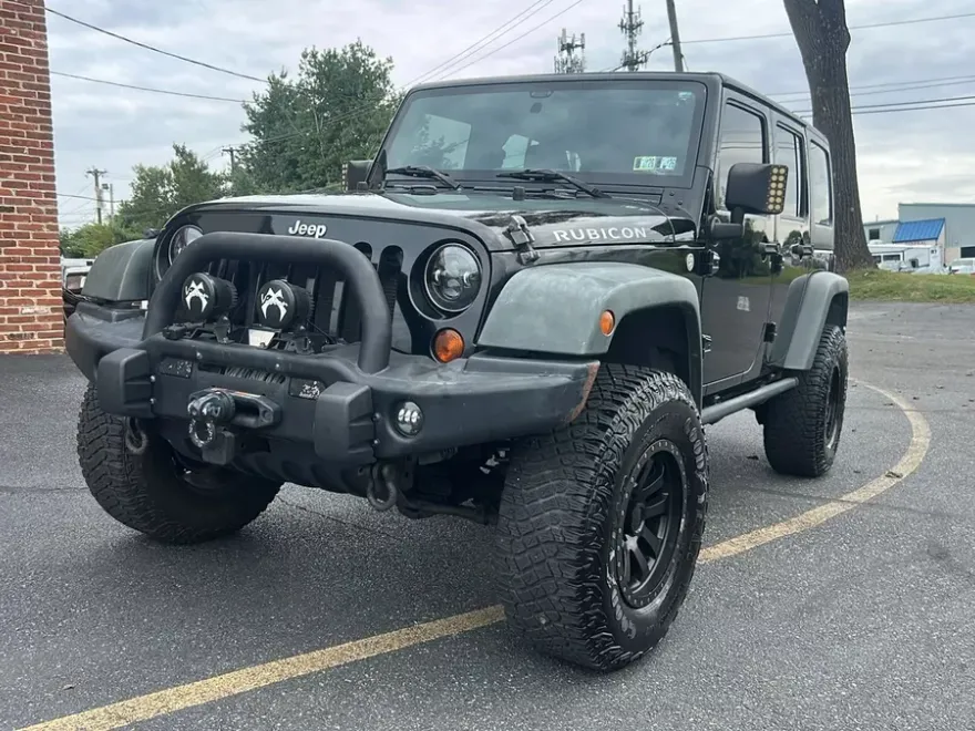 2011 Jeep Wrangler Unlimited Rubicon Sport photo 1