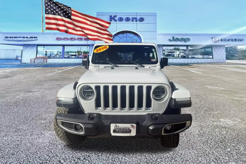 2019 Jeep Wrangler Unlimited Sahara photo 1