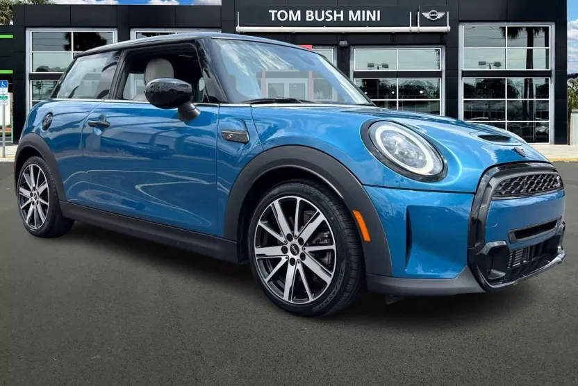 2023 Mini Cooper 2 Door Hardtop S photo 1