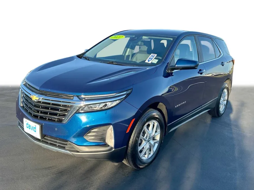 2022 Chevrolet Equinox LT photo 1