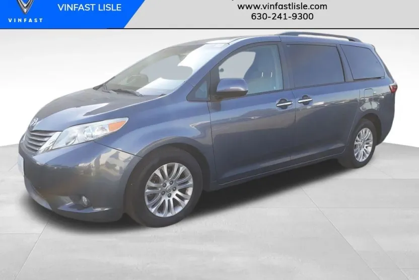 2014 Toyota Sienna Limited photo 1