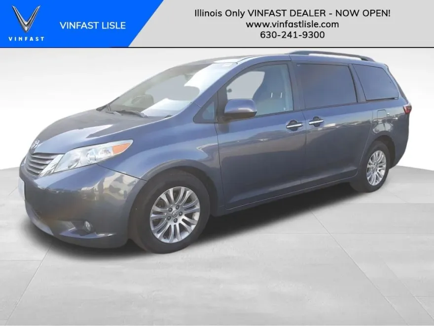 2014 Toyota Sienna Limited photo 1