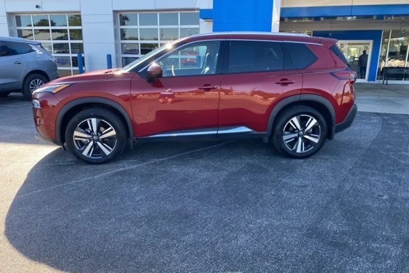 2021 Nissan Rogue SL photo 1