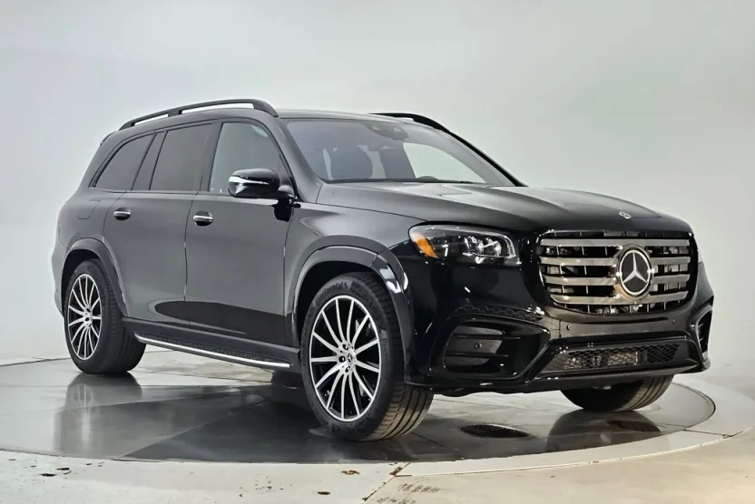 2025 Mercedes Benz GLS 450 4MATIC photo 1