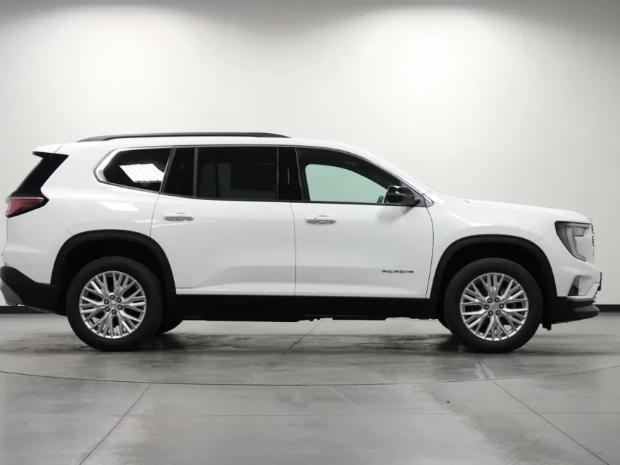 2025 Gmc Acadia Elevation photo 1