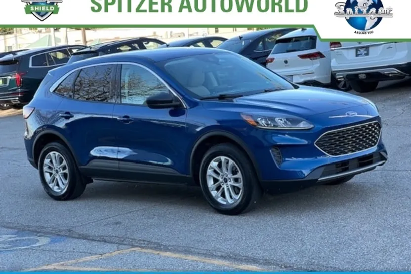 2022 Ford Escape SE photo 1