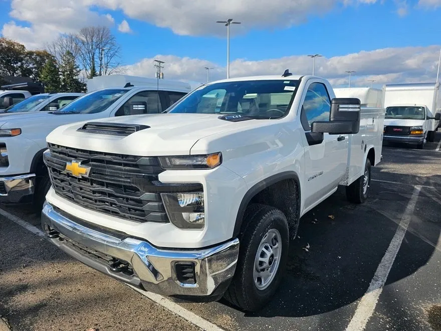 2024 Chevrolet Silverado 2500HD photo 1