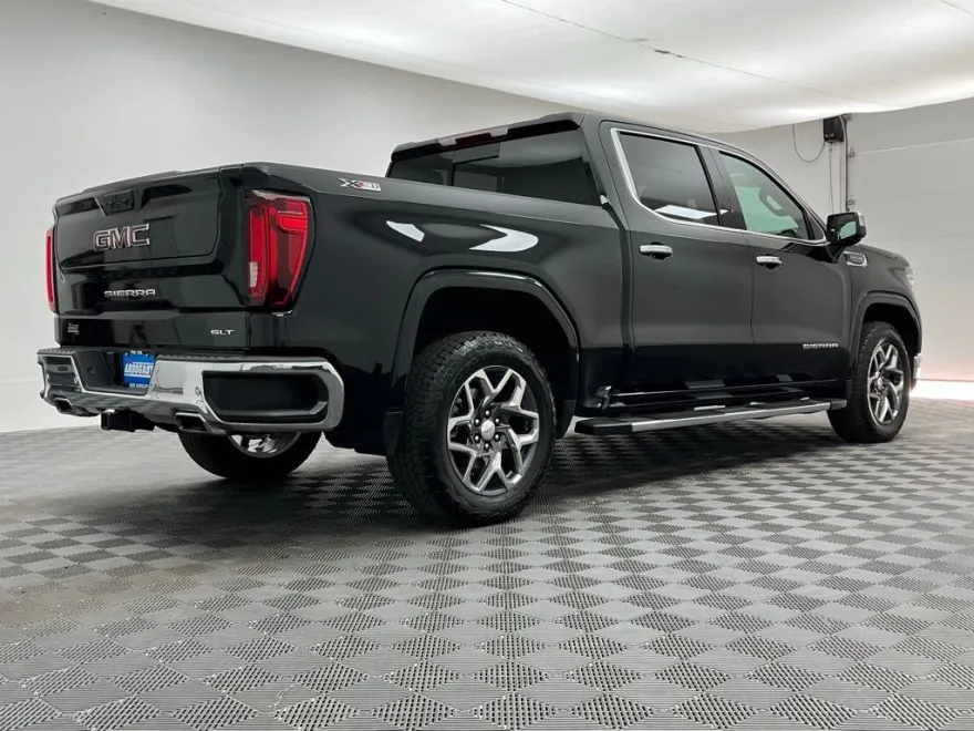 2023 Gmc Sierra 1500 SLT photo 1