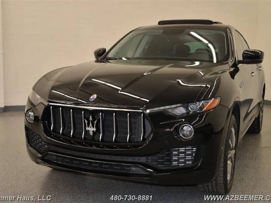2021 Maserati Levante photo 1