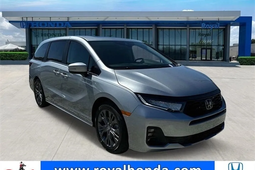 2025 Honda Odyssey Touring photo 1