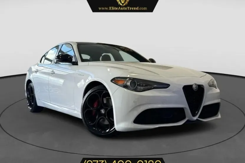 2022 Alfa Romeo Giulia Ti Veloce photo 1