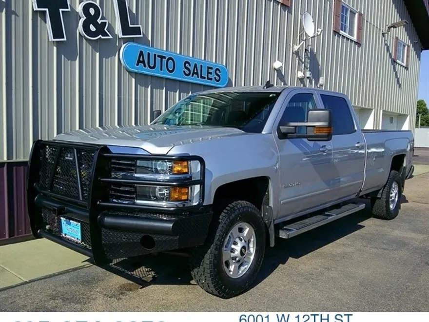 2018 Chevrolet Silverado 2500HD LT photo 1