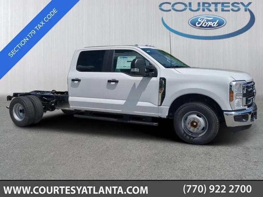 2025 Ford F-350 photo 1