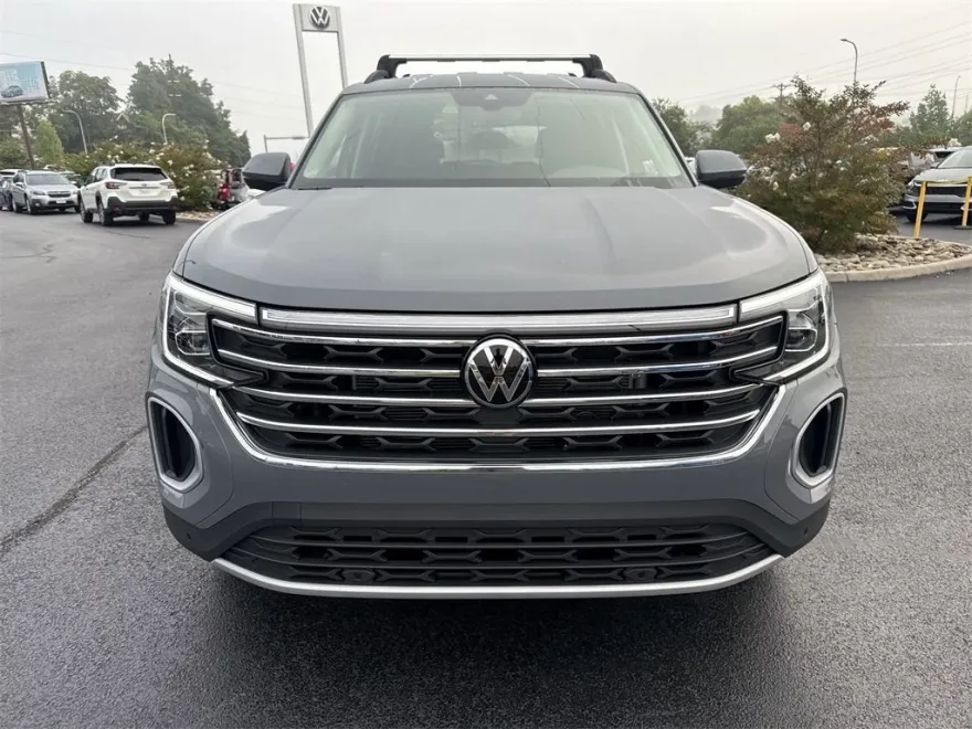 2026 Volkswagen Atlas SE Technology photo 1